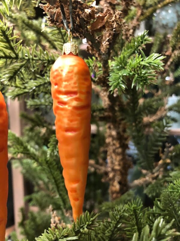 Kalėdų žaisliukas morkytė